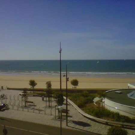Face Aux Sables D'olonne Avec Balcon, Ascenseur Et Proximite Centre-ville - Fr-1-331-46 아파트 *