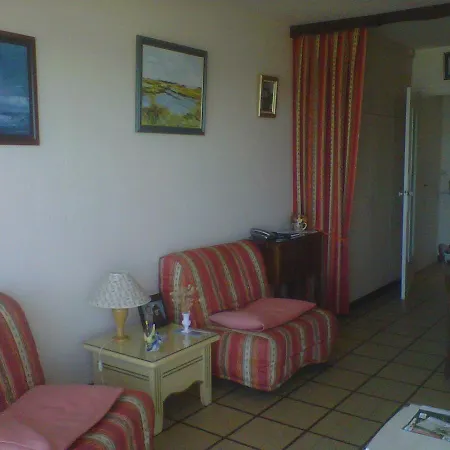 Apartment Face Aux Sables D'olonne Avec Balcon, Ascenseur Et Proximite Centre-ville - Fr-1-331-46