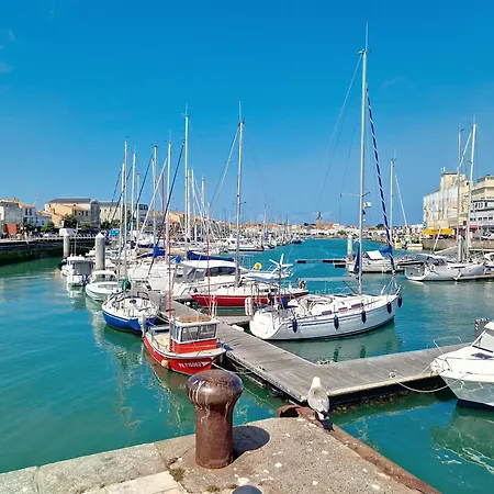 Face Aux Sables D'olonne Avec Balcon, Ascenseur Et Proximite Centre-ville - Fr-1-331-46 アパート *